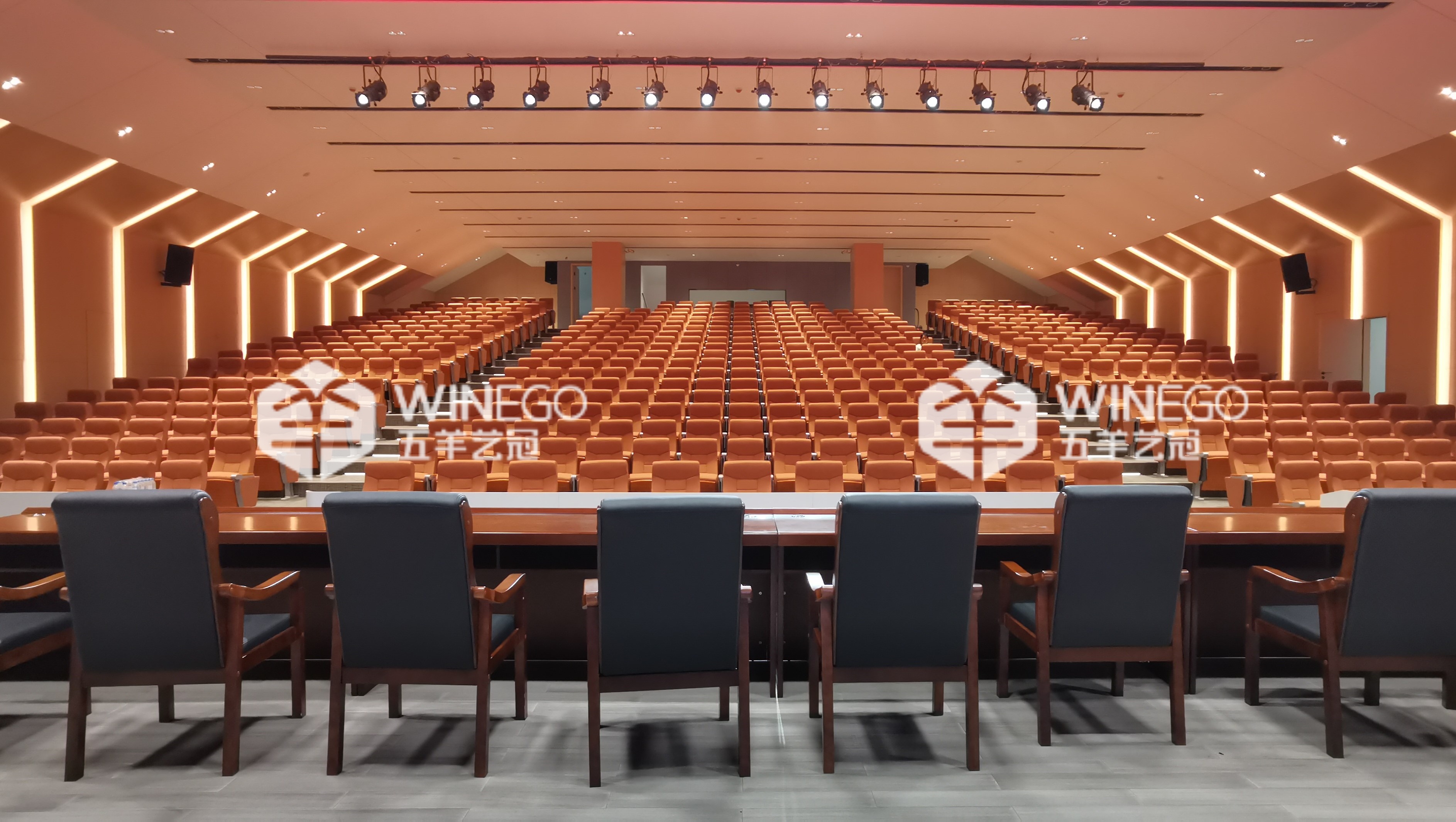 1735290893799615.jpg 1735290893799615.jpg